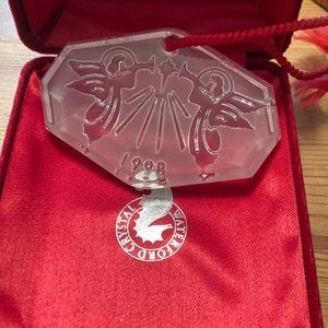 Waterford Crystal songs if Christmas 1998